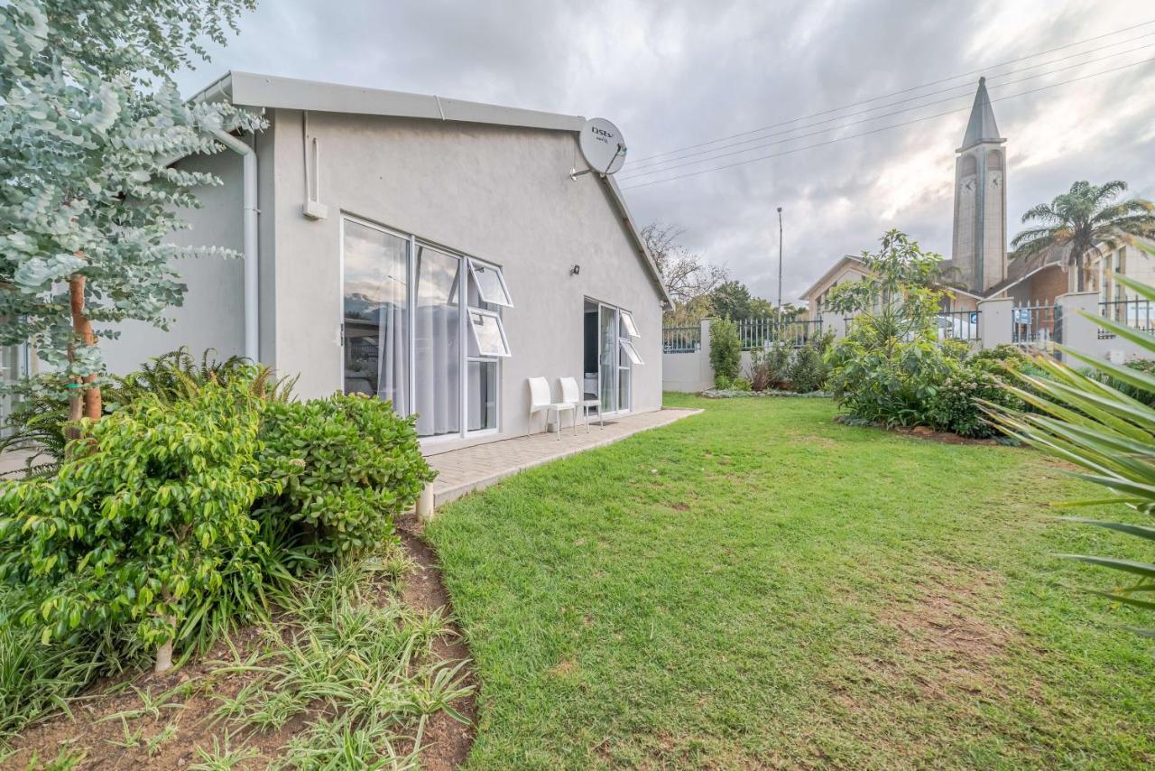 Azaria Guesthouse Swellendam Eksteriør billede